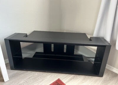 Centro de entretenimiento de esquina Foto 1 de 4