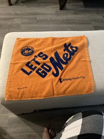 NEW YORK METS ORANGE RALLY TOWEL - Affinity Health - 2015 - LET’S GO METS Cover