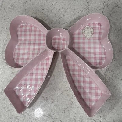 SHABBY CHIC PINK Checkered MELAMINE GINHAM Bow Shaped SERVING TRAY 16"x15" NEW - Image 1 of 4