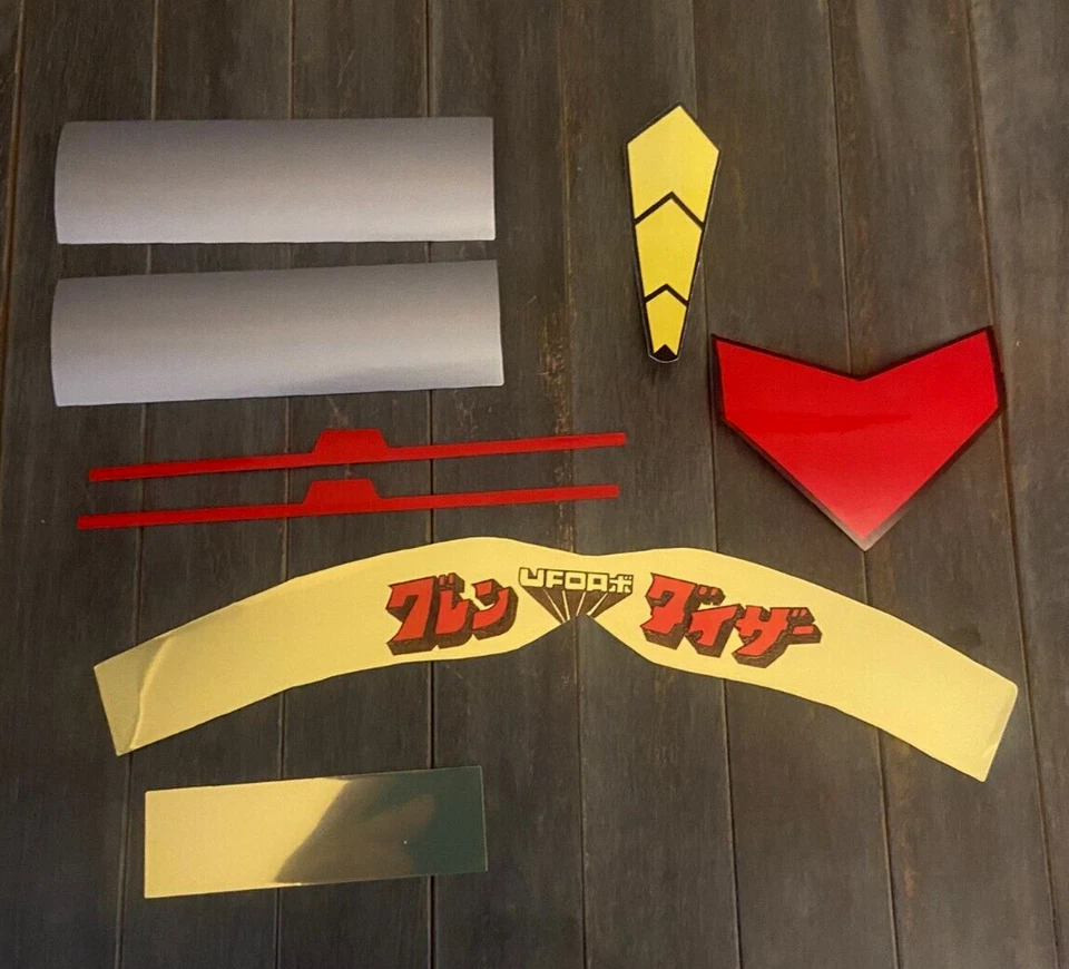 Goldorak 60cm  stickers autocollant  Shogun  warrior Jumbo Goldrake - Immagine 1 di 1