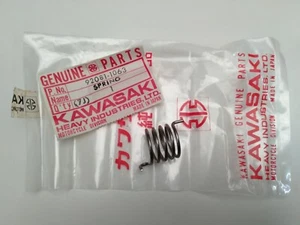NOS KAWASAKI KZ400 B1 B2 C1 H1 Z400 1978-1979 - CARBURETOR SPRING 92081-1063 - Foto 1 di 5