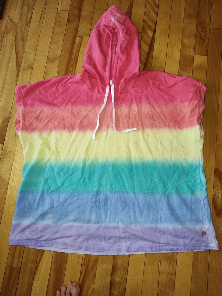 Sudadera con capucha a rayas arco iris Lane Bryant. Livi Active Wear. Talla 26/28 Talla Grande Foto 1 de 4