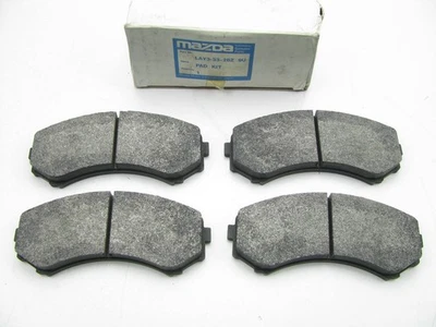 NEW GENUINE OEM 92-93 Mazda MPV LAY3-33-28Z 9U Front Disc Brake Pads RWD - Image 1 of 3