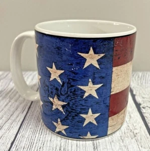 SAKURA COLONIAL AMERICAN FLAG COFFEE CUP MUG 1997 WARREN KIMBLE  PATRIOTIC - Picture 1 of 6