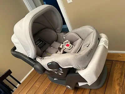 Uppababy Mesa V2 Baby Infant Rear Facing Car Seat W/ Base Stella • 130.50$