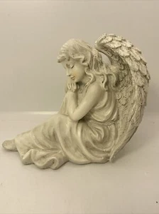 ❤️ Memorial Cemetery Inspirational Angel Resting Her Hands on Knee Statue ❤️ - Picture 1 of 8