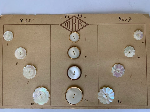 Antique 1900s M.B.R French Mother of Pearl Buttons on card - Flowers & Round Cover