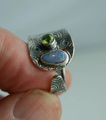 Sterling Silber Ring  Größe 57  Opal aus Australien mit Peridot - Bild 1 von 4