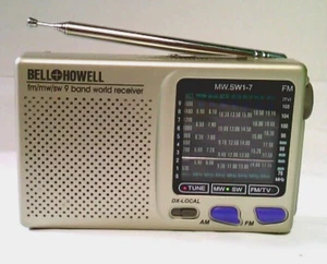 Bell & Howell~FM/MW/SW Radio~9 Band~World Receiver~MW.SW1-7~Batteries Included - Picture 1 of 8