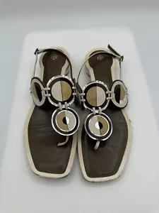 TORY BURCH MARQUETRY DISK LIGHT CREAM/TOASTED SESAME ANKLE STRAP SANDAL SZ 9M - Picture 1 of 8