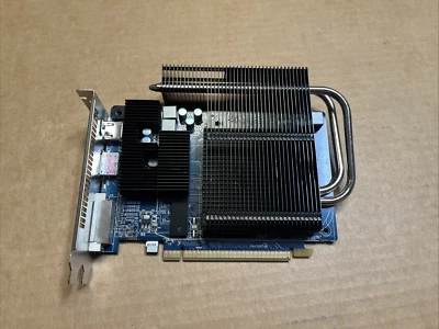 SAPPHIRE Ultimate Radeon HD 6670 1GB GDDR5 AMD GPU - Image 1 of 4