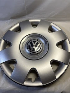 2001–2005 Volkswagen Beetle 15” Hubcap Wheel Cover OEM 1C0 601 147J/K - Picture 1 of 19