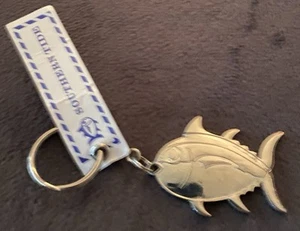 Southern Tide brand Skipjack logo Silver Fish shaped keychain. New - Picture 1 of 4