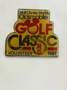 Volunteer 1987 Oldsmobile Walt Disney World Golf Classic Lapel Pin Orlando FL - Picture 1 of 4
