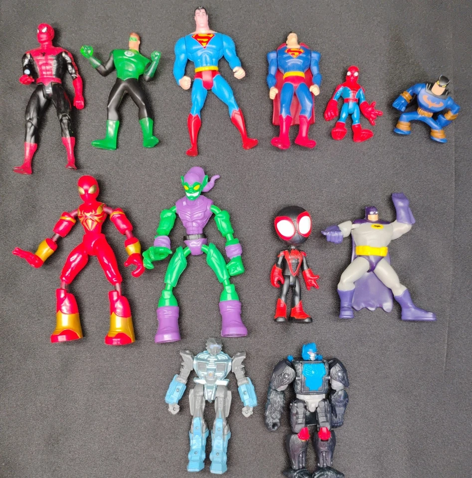 Lote de 12 figuras de acción de superhéroes Marvel y DC Spider-Man, Superman, Batman, Foto 1 de 4