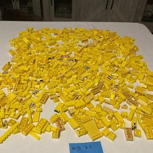 (2) Libbre Mega Bloks Mattoni da Edilizia Gialli Blocchi Pezzi Misti - Foto 1 di 8