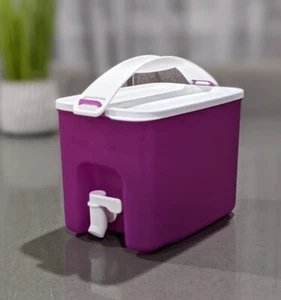 Tupperware Click to Go Pour-All Auslauf Mini-Größe Getränkespender 3L lila neu - Bild 1 von 1