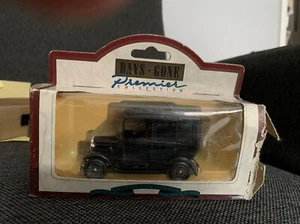 Lledo No 47001 - Days Gone Premier Collection - 1933 Black Austin Taxi - New - Picture 1 of 3