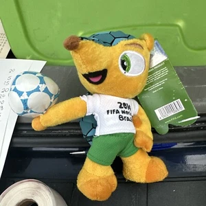 2014 Fifa Brazil Masot Armadillo Plush Stuffed Animal Soccer Football 11" Brasil - Picture 1 of 2