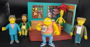 I Simpson Playset Scuola Elementare Skinner Compagni di Gioco Interattivi 5 Personaggi - Foto 1 di 13