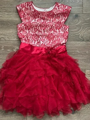 Vestido formal Jona Michelle rojo de encaje en capas para ocasiones especiales talla 8 Foto 1 de 4