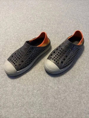 Zapatilla deportiva Skechers Foamies Guzmán Steps-Aqua Surge niños talla 13 - gris/naranja Foto 1 de 4