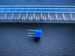 T7YA472MT20 Vishay Sfernice 4.7kOhm Trimmer Resistor 7mm Turn Top THT T7 YA 4k7 - Picture 1 of 5