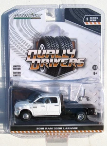 GREENLIGHT DUALLY DRIVERS SERIES 1 2018 DODGE RAM 3500 LARAMINE 5TH WHEEL WHITE - Bild 1 von 4