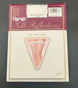 Vintage Hanes Silk Reflections Silky Thigh Highs Sandalfoot Size E-F White #720 - Picture 1 of 2