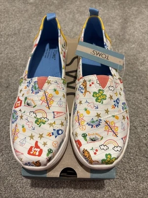 Zapatos Toms Youth Talla 4.5 Alpargatas Cuaderno Doodles Blanco Sin Cordones Parte Superior Baja Foto 1 de 4