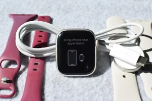 Apple Watch Series 8 A2772 Starlight GPS Touchscreen Smartwatch MNLH3LL/A - Zdjęcie 1 z 19