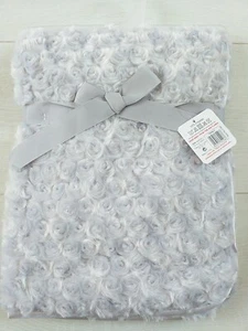 BABY JUNGE Decke ROSENKNOSPE EFFEKT GRAU/WRAPS 75 X 100 CM - Bild 1 von 12