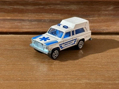 Vintage Majorette Jeep Wagoneer Ambulance Back Doors Open 1:64 No. 269 - Image 1 of 4