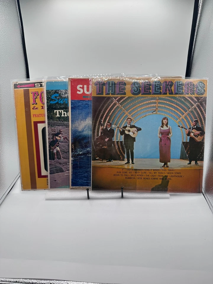 Lot of 4 Folk & Surf LPs The Seekers, Ed McCurdy, Surfers Beat, Surfers’ Holiday Foto 1 de 4
