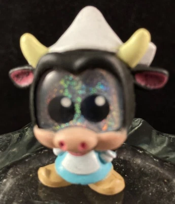 Disney Doorables - Let's Go - Clarabelle Cow - International Getaway - Rare - Image 1 of 4