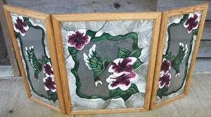 SCARCE HUMMINGBIRD STAINED & FROSTED ART GLASS & OAK FIREPLACE SCREEN LOVELY - Picture 1 of 14