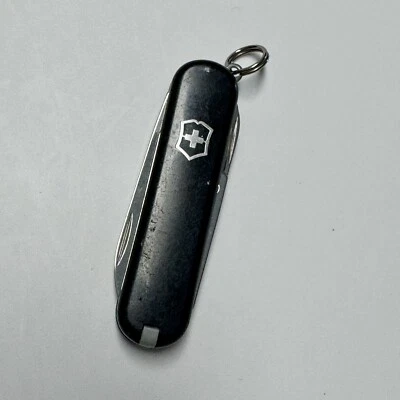 Swiss Army Knife Victorinox 58mm Classic SD Pocket Knife Black FREE SHIPPING - Image 1 of 4
