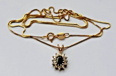 CLASSIC SAPPHIRE & DIAMOND CLUSTER PENDANT IN 9CT 9K YELLOW GOLD 19 INCH CHAIN - Image 1 of 4