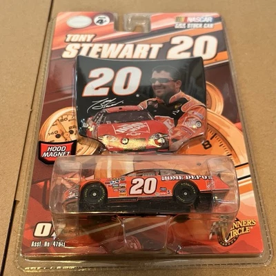 Toyota Camry 2008 Tony Stewart #20 Home Depot NASCAR 1/64 nuevo Foto 1 de 4