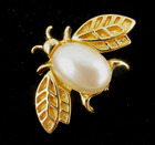 Small Vintage Marvella Faux Pearl Bee Brooch Pin
