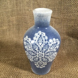 Studio Art Ceramic Pottery Vase Signed Doily Blue Glaze Snowflake - Picture 1 of 9