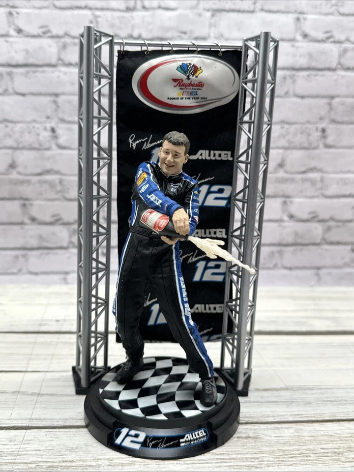 Figura de acción McFarlane Ryan Newman #12 Nascar serie 1 ROY Foto 1 de 1