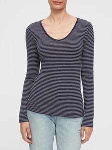 Women’s Gap Favorite Scoop-neck Navy Striped T-Shirt Size M NEW WITH TAGS - Picture 1 of 3