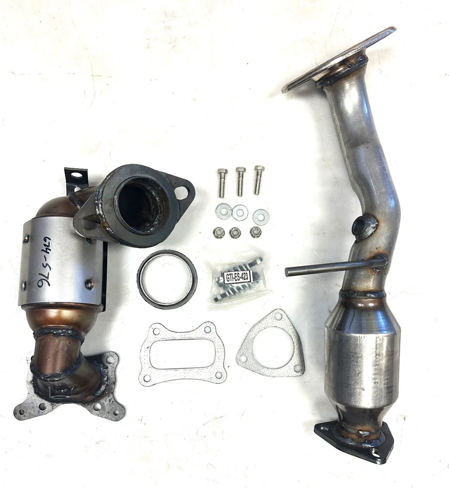 Acura ILX 2013-2015 2,4 L colector de escape y convertidores catalíticos traseros Foto 1 de 1