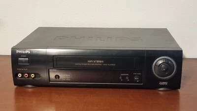 VIDEOREGISTRATORE VHS VCR LETTORE PHILIPS VR600/02 NON FUNZIONA PEZZI RICAMBIO - Immagine 1 di 3