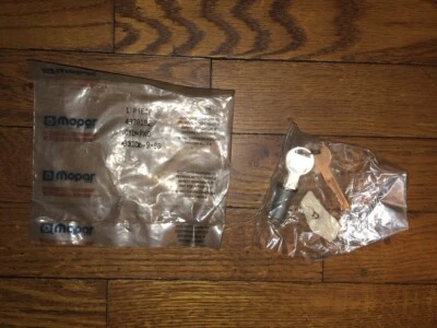 Nuevo de Lote Antiguo Mopar 1986-1990 Dodge Lancer Chrysler Guantera Compartimento Bloqueo Cilindro Foto 1 de 3