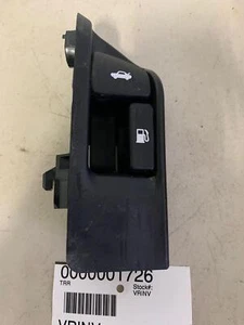 ✅ 2020 TOYOTA COROLLA TRUNK RELEASE FUEL TANK DOOR HANDLE OEM - Picture 1 of 2