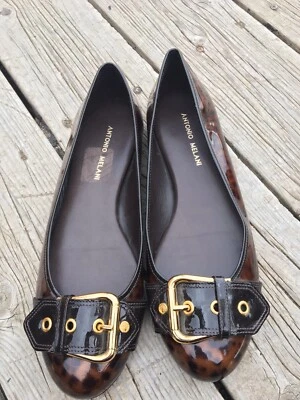 Zapatos planos Antonio Melani marrón charol estampado animal suela de cuero talla 9,5 Foto 1 de 4