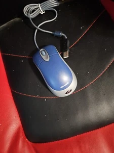 BLUE Microsoft intellimouse Optical USB Wheel Mouse 1.1/1.1a Tested - Picture 1 of 2