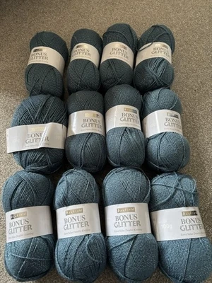 12 Balls Of Hayfield Bonus Glitter Extra Value Double Knitting 100g - Image 1 of 3
